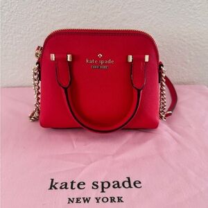 Kate Spade Cedar Street mini Maise red
